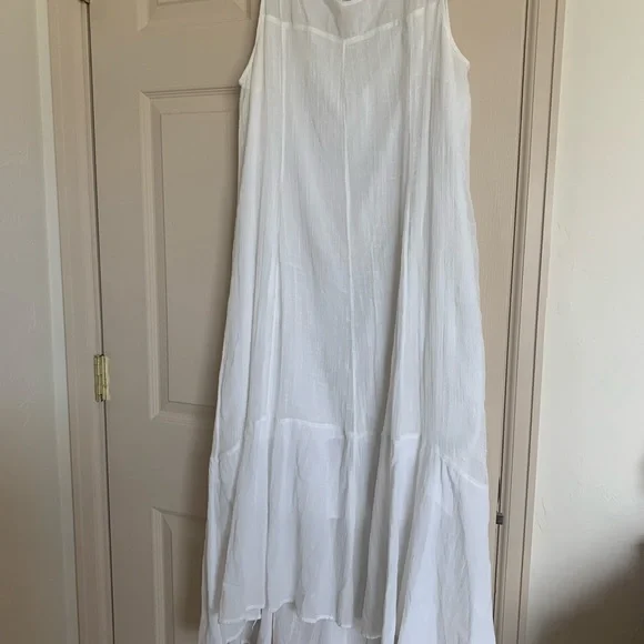 zara red dress maxi NEW Zara Red Satin Silk Sleeveless Deep V Neck Slit Cutout Back Maxi D –  Brie